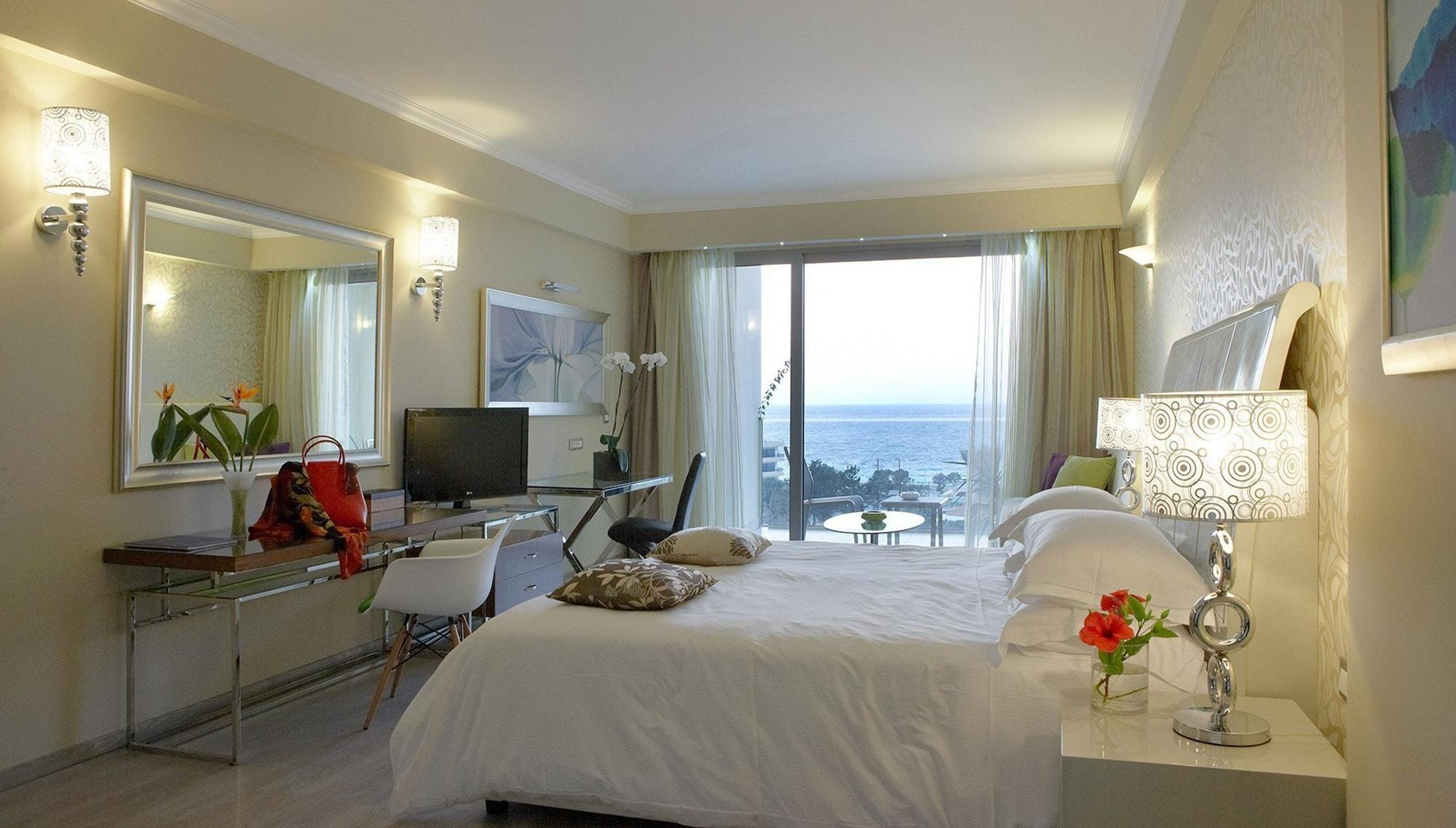 Atrium Platinum & Hotel